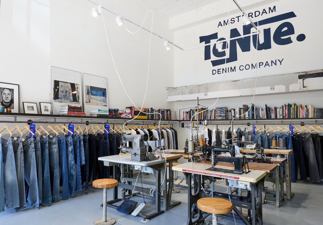 <h3>Tenue. Denim & Repair Studio</h3><p>Donker Curtiusstraat 5</p><p>1055 JL, Amsterdam</p><p>The Netherlands</p><p><a href="https://maps.app.goo.gl/1xQ3ztVUtbFaCGsXA" target="_blank" title="https://maps.app.goo.gl/1xQ3ztVUtbFaCGsXA">View Map</a></p><h3></h3>